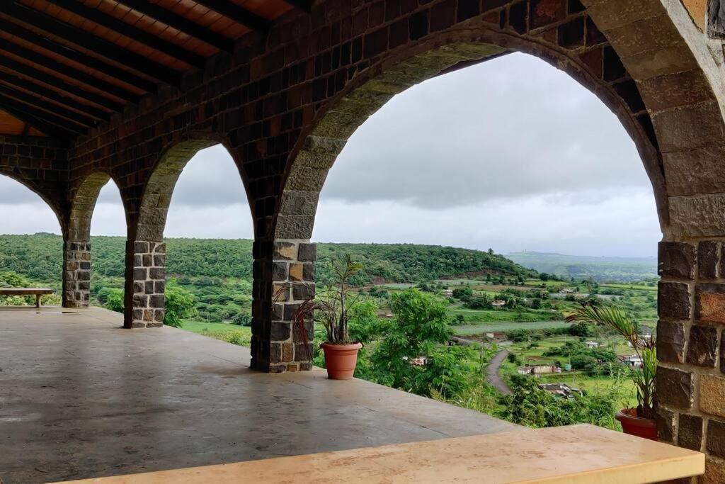 Eze Nof - A Hilltop Villa With 360º Water View Nashik Buitenkant foto